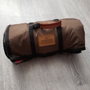 Pendleton roll up blanket